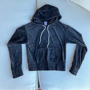 Cropped velour hoodie